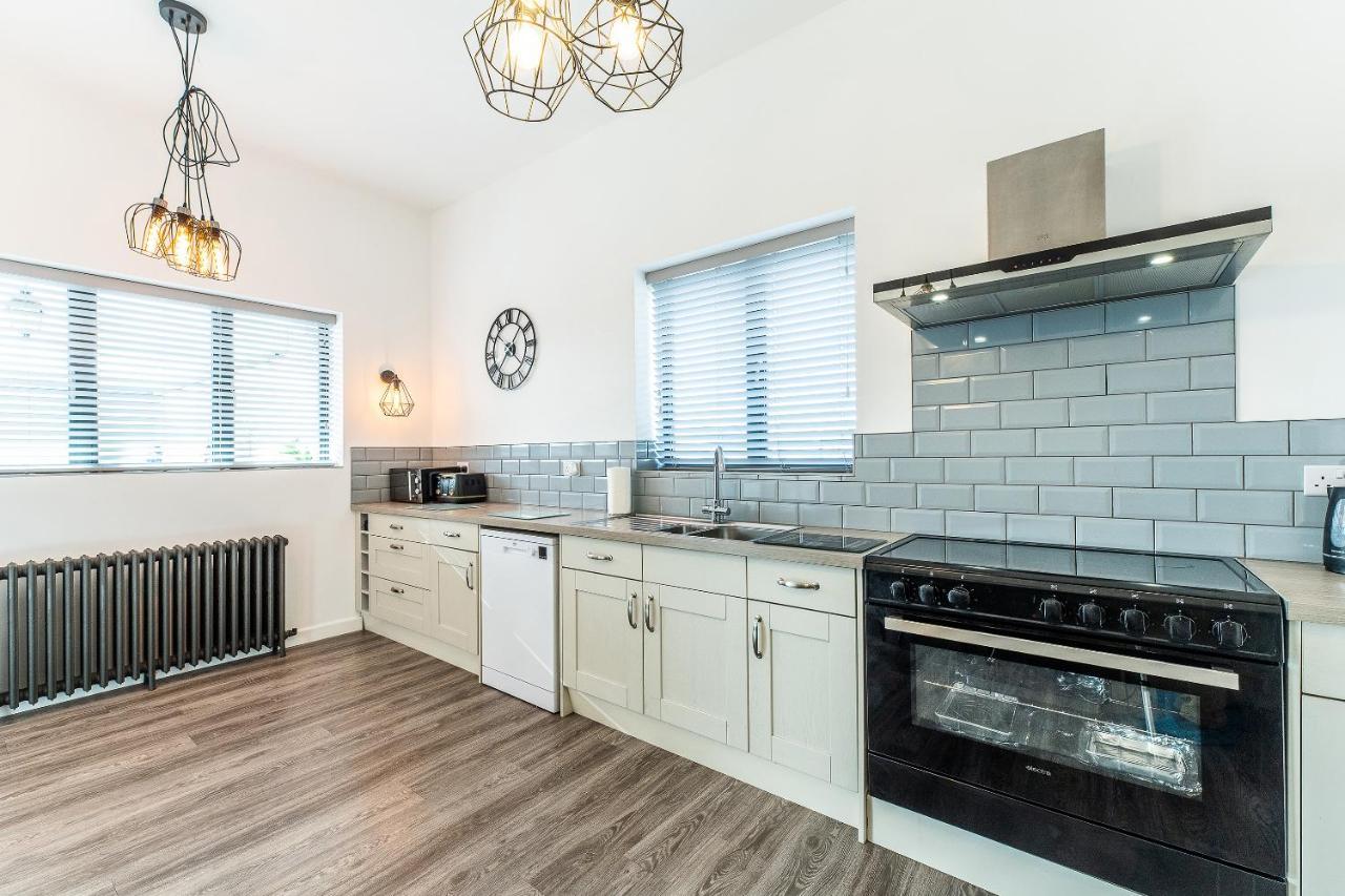 Lionheart Large Luxury Lodge - Sleeps 10- Dog Friendly,Near Sherwood Forest At Fairview Farm Nottingham Great For Family Gatherings ,Groups ,Parties المظهر الخارجي الصورة